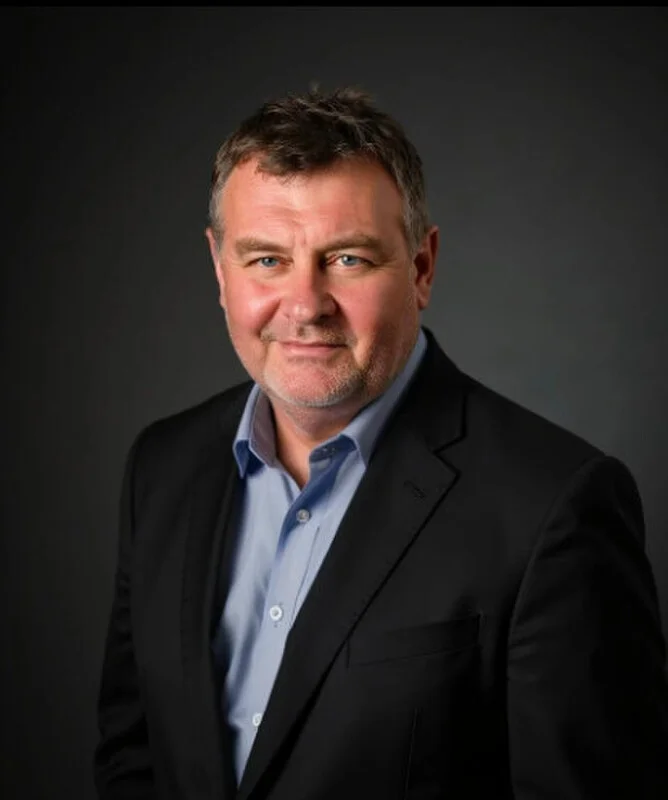 Chris Beadnell headshot